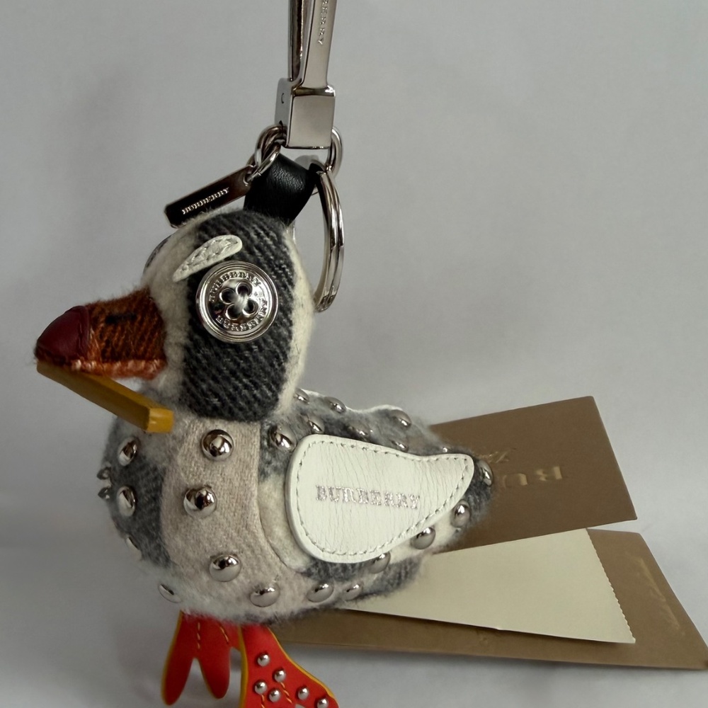 NWT Burberry Seagull Studded Key Ring/Keychain/Bag Charm - Picture 7 of 10
